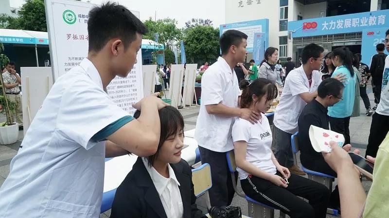 日韩男女性爱视频