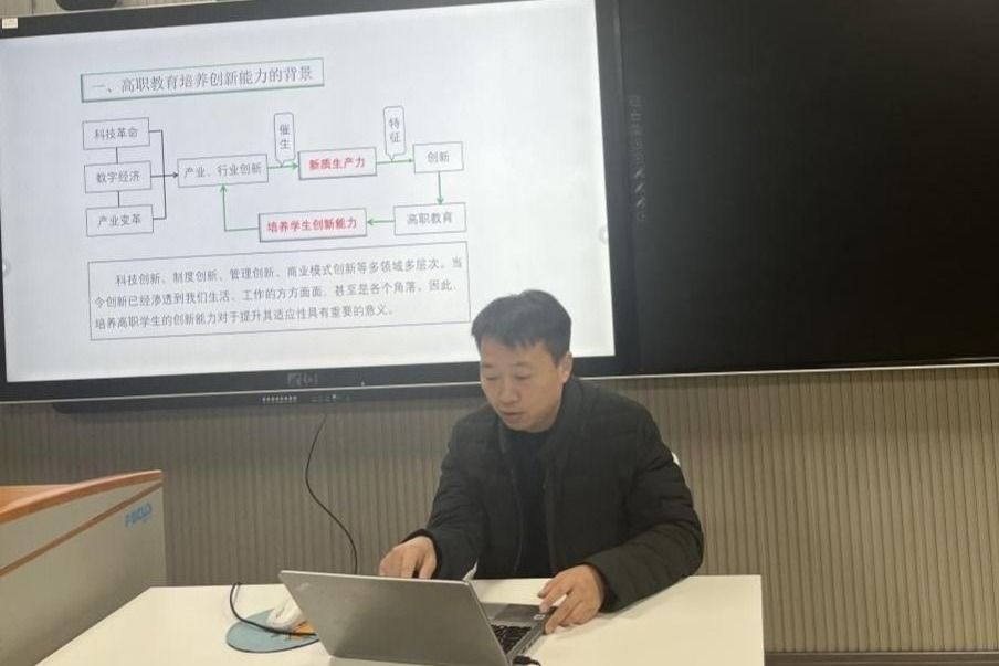 日韩男女性爱视频